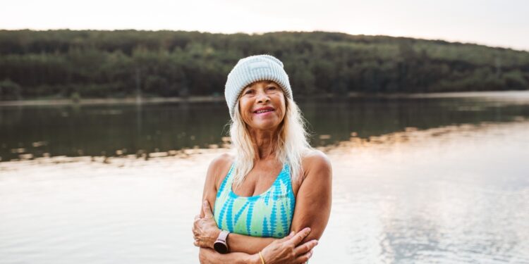 Ar plaukimas padeda gydyti osteoporozę?