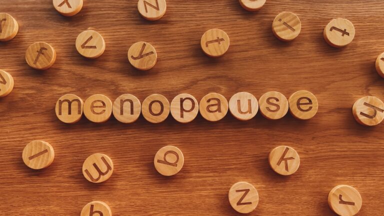 Koks yra vidutinis moterų menopauzės amžius?