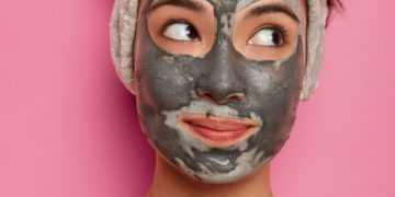 Bentonito molio kaukė plaukams: kaip ją naudoti