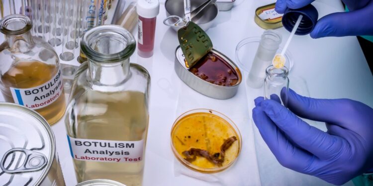Kokie yra botulizmo požymiai maiste?