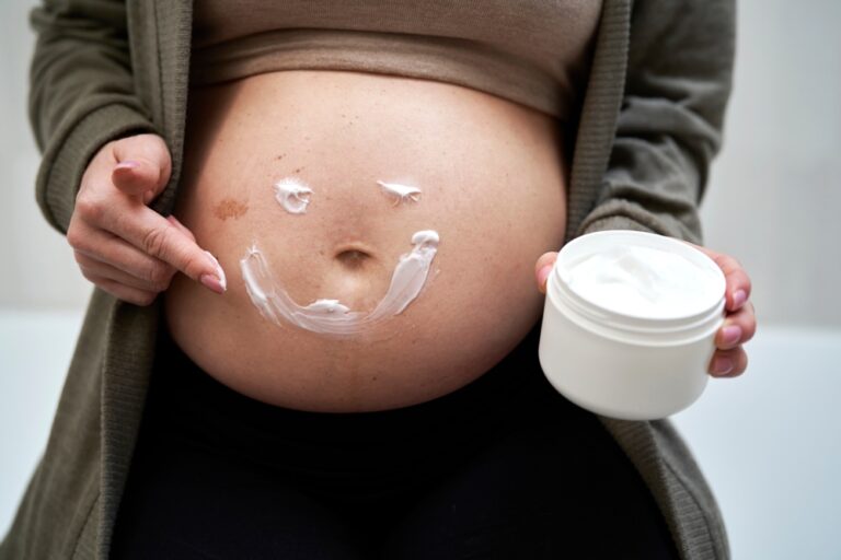 7 patarimai, kaip stangrinti suglebusią odą po nėštumo