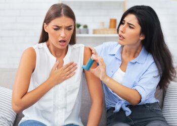 7 dalykai, kurių niekada nesakykite žmogui, sergančiam sunkia astma