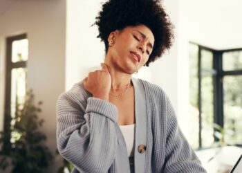 Dažniausios kaklo įsitempimo priežastys ir kaip jų išvengti