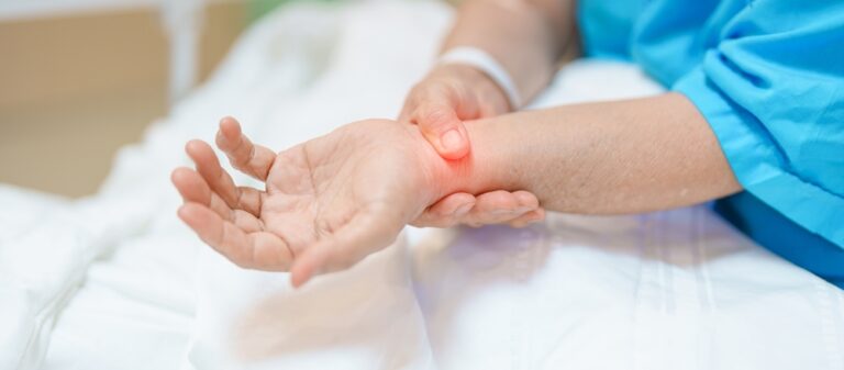 Ar ajurvedinis gydymas gali palengvinti reumatoidinį artritą?