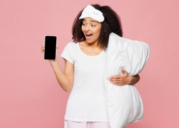 Viskas, ką turėtumėte žinoti apie kalbėjimą per miegus