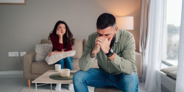 Kaip išlaikyti save santykiuose