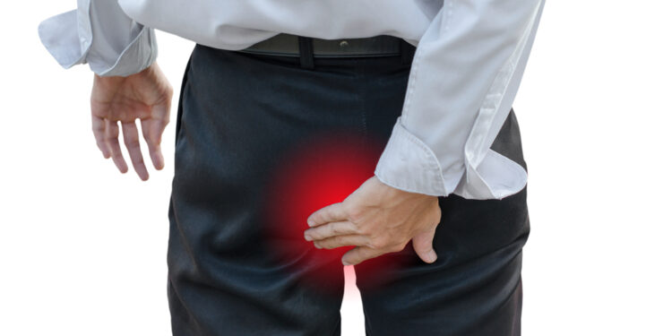 Ar gali atsirasti furunkulas sėdmenų plyšyje?