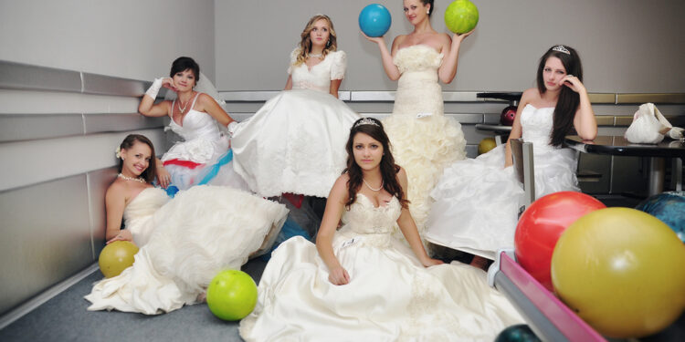 Kaip saugiai žaisti boulingą nėštumo metu