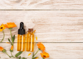 6 būdai, kaip panaudoti medetkų aliejų odos priežiūrai