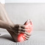 5 natūralios priemonės nervų skausmui kojose ir pėdose sergant išsėtine skleroze malšinti