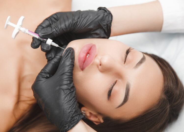 Kas yra su ŽIV susijusi lipodistrofija?