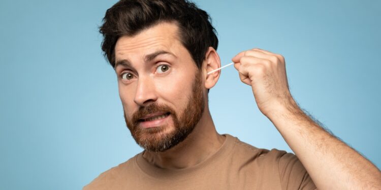 **Ausų sieros kamštis**