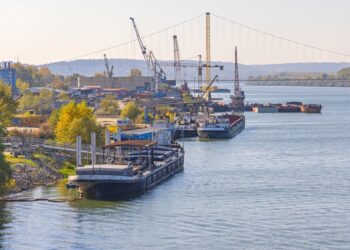 Kas yra plūduriuojančios uosto sindromas?