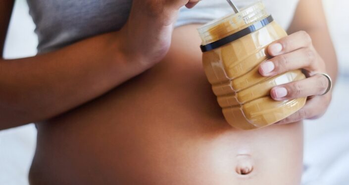 Ar saugu nėštumo metu valgyti žemės riešutus?